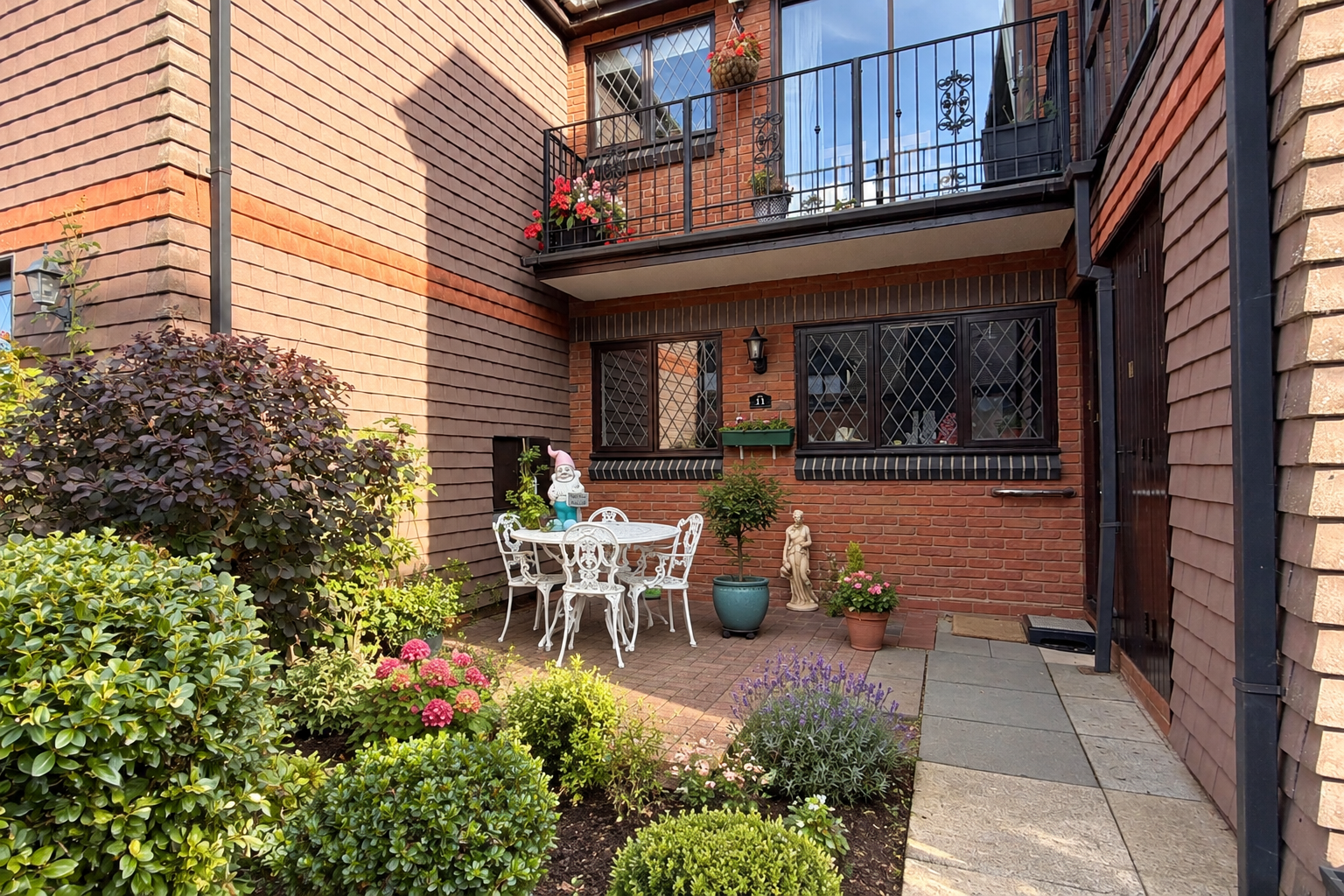 2 bed property in Worcester Road, Stourbridge
